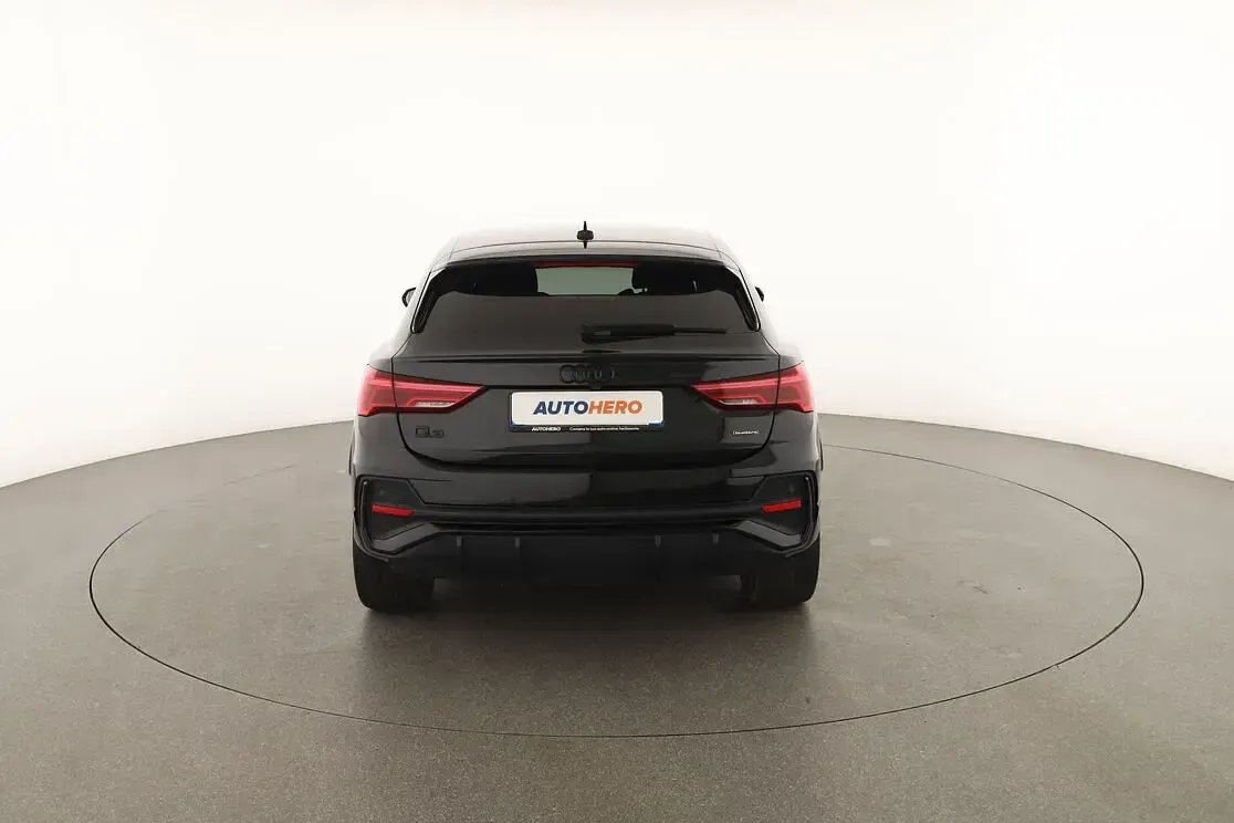 Usata Audi Q3 Sportback S-Line 200 CV (147 kW) 2022 Nero SUV