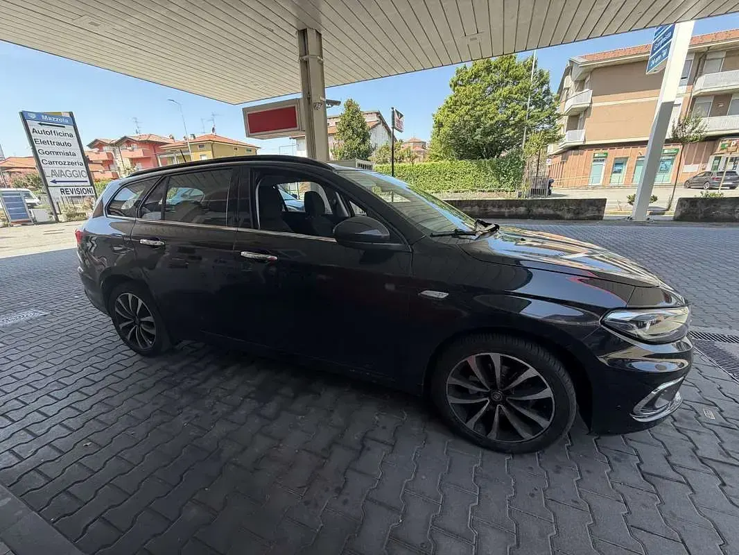 Usata Fiat Tipo Lounge 120 CV (88 kW) 2016 Station wagon