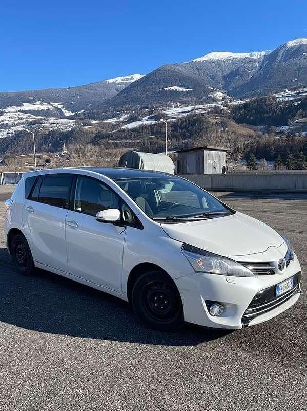 Usata Toyota Verso Active 126 CV (92 kW) 2012 Monovolume