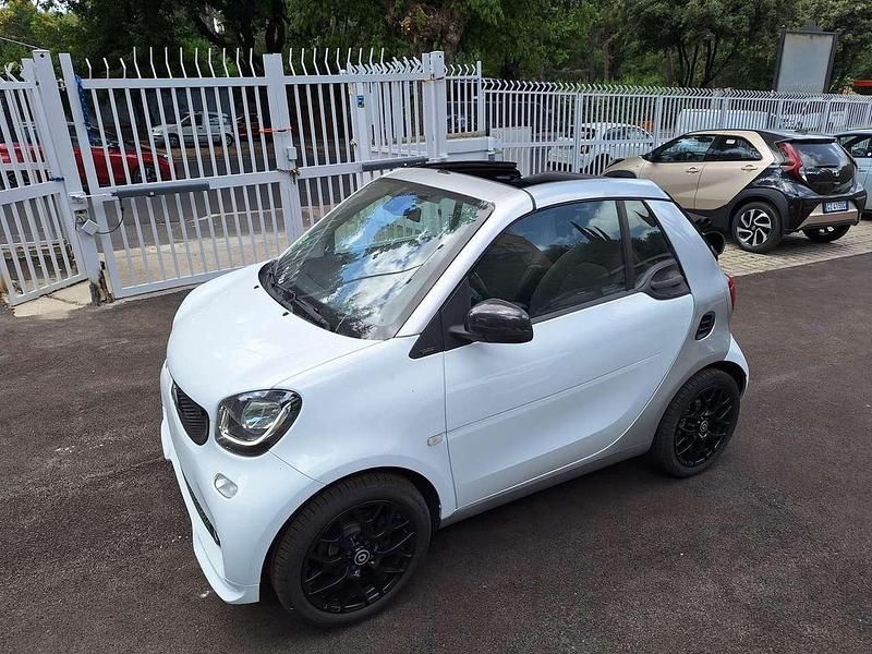 Usata Smart ForTwo Cabrio Passion 71 CV (52 kW) 2016 Bianco Cabrio