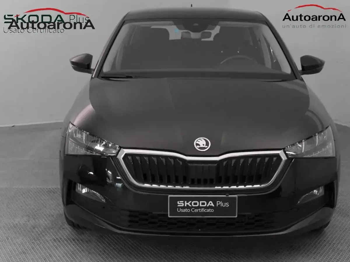 Usata Skoda Scala Ambition 90 CV (66 kW) 2021 B2t deep black perlato Utilitaria