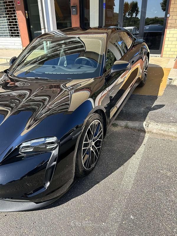 Usata Porsche Taycan 4S Performance Package 380 kW (517 CV) 2021 Berlina