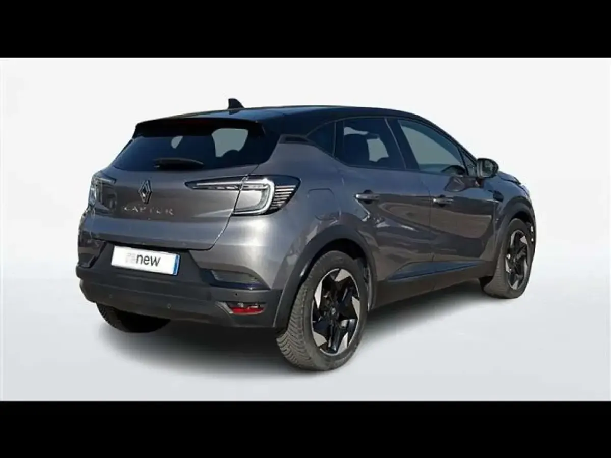 Usata Renault Captur Techno 91 CV (66 kW) 2025 Grigio scuro SUV