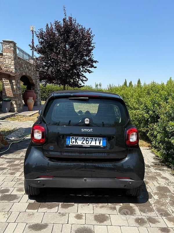 Usata Smart ForTwo Electric Drive Passion 60 kW (82 CV) 2022 Nero