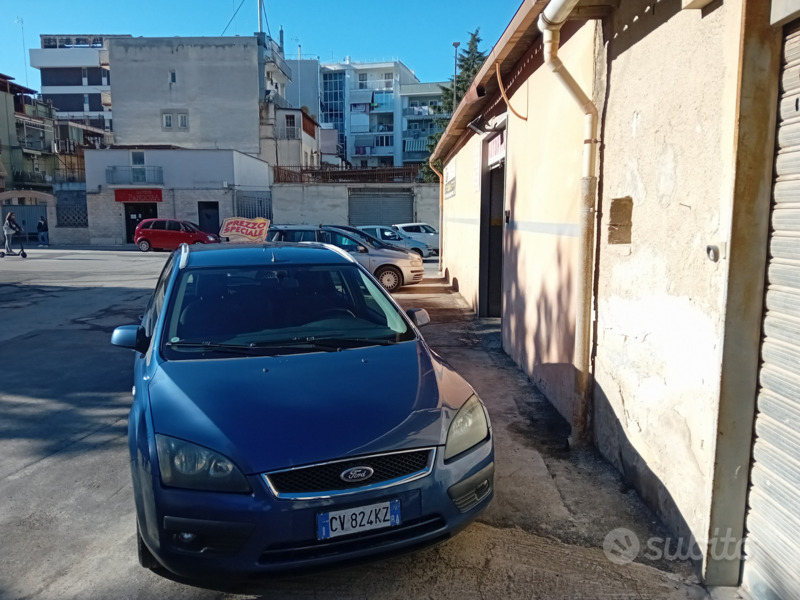 Usato 2005 Ford Focus 1.6 Diesel 110 CV (3.000 €)