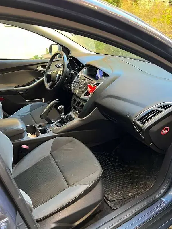 Usata Ford Focus 95 CV (69 kW) 2012 Blu/azzurro Station wagon