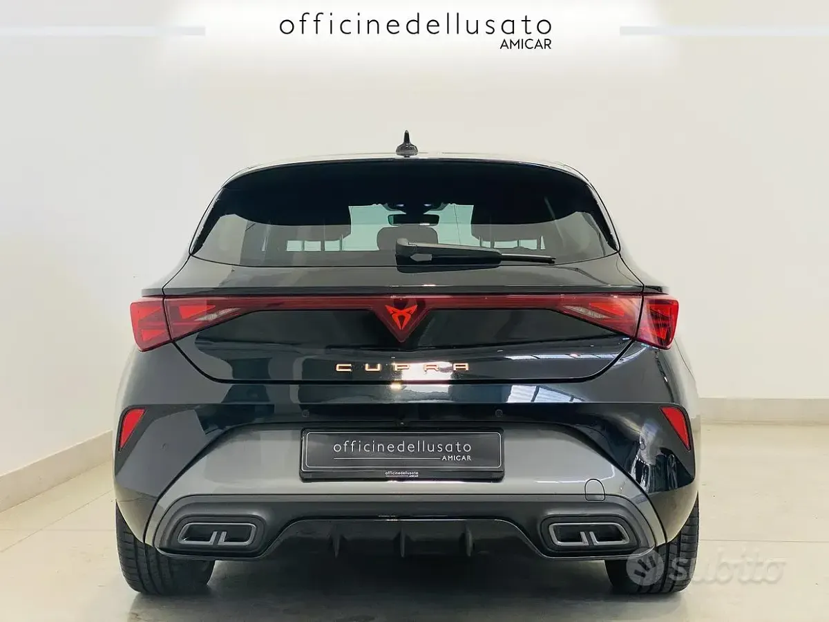 Usata Cupra Leon 150 CV (110 kW) 2025 Berlina