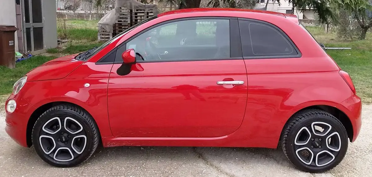 Usata Fiat 500 Club 69 CV (50 kW) 2022 Rosso Utilitaria