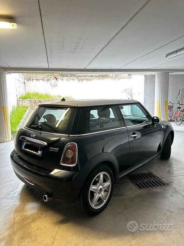 Usata Mini Cooper 120 CV (88 kW) 2007 Nero Utilitaria