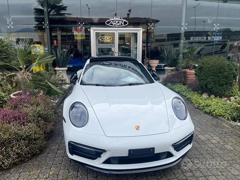 Usata Porsche 911 Carrera GTS 479 CV (352 kW) 2023 Bianco Coupé