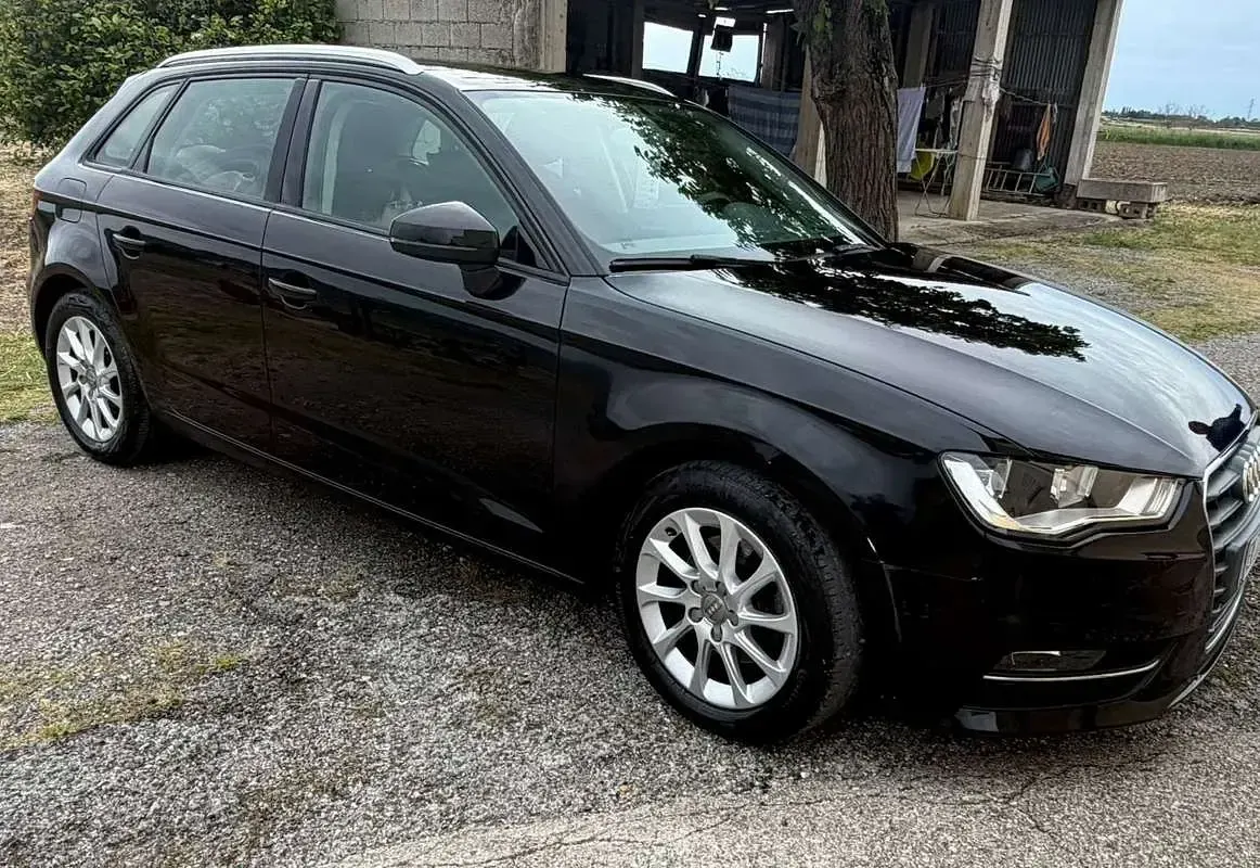 Usata Audi A3 Ambition 105 CV (77 kW) 2014 Berlina
