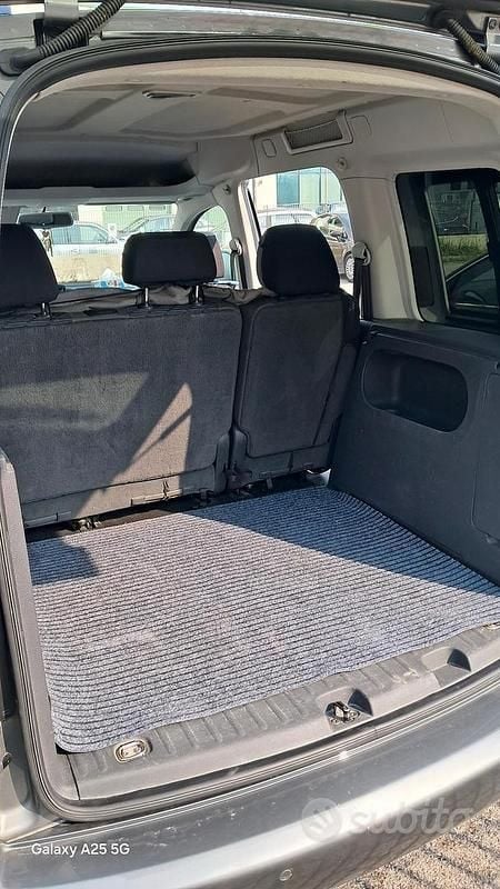 Usata VW Caddy 102 CV (75 kW) 2013 Grigio Monovolume