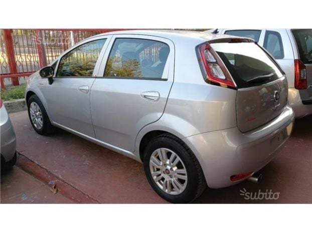 FIAT Punto 1.2 8V 5 porte Lounge usata - Autoasiago