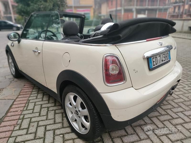 Bianco Usata 2010 Mini Cooper Cabriolet Cabrio | 4300 € (Super prezzo) - Immagine 1/4