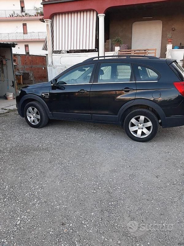 Usata Chevrolet Captiva 163 CV (119 kW) 2012 Nero SUV