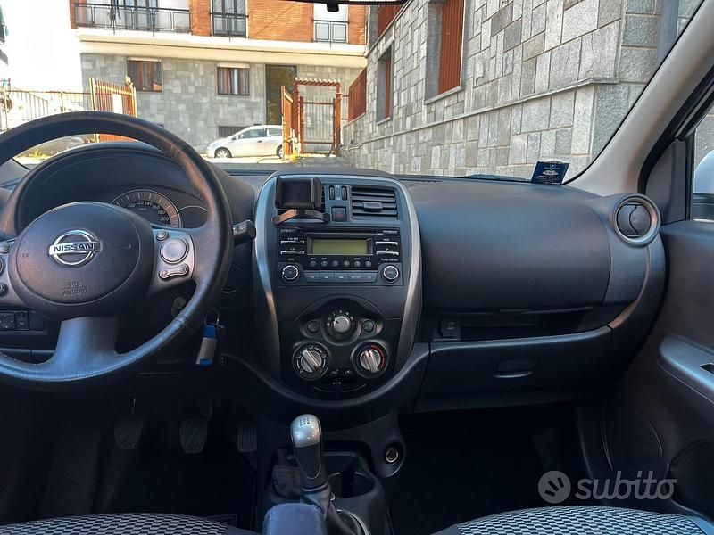 Gebraucht Nissan Micra 78 PS (57 kW) 2014 Weiß Kleinwagen