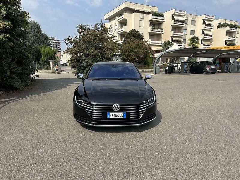 Usata VW Arteon Elegance 190 CV (139 kW) 2019 Nero Utilitaria