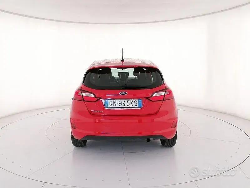 Usata Ford Fiesta Titanium 75 CV (55 kW) 2023 Rosso Utilitaria
