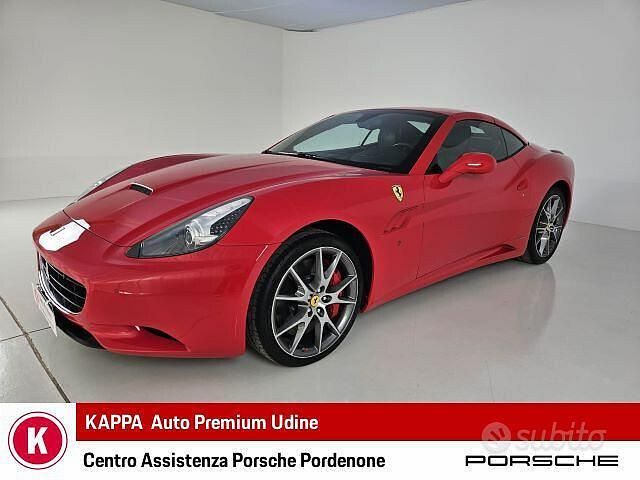 Rosso Usata 2012 Ferrari California Cabrio | 139.460 € (Buon prezzo) - Immagine 1/4