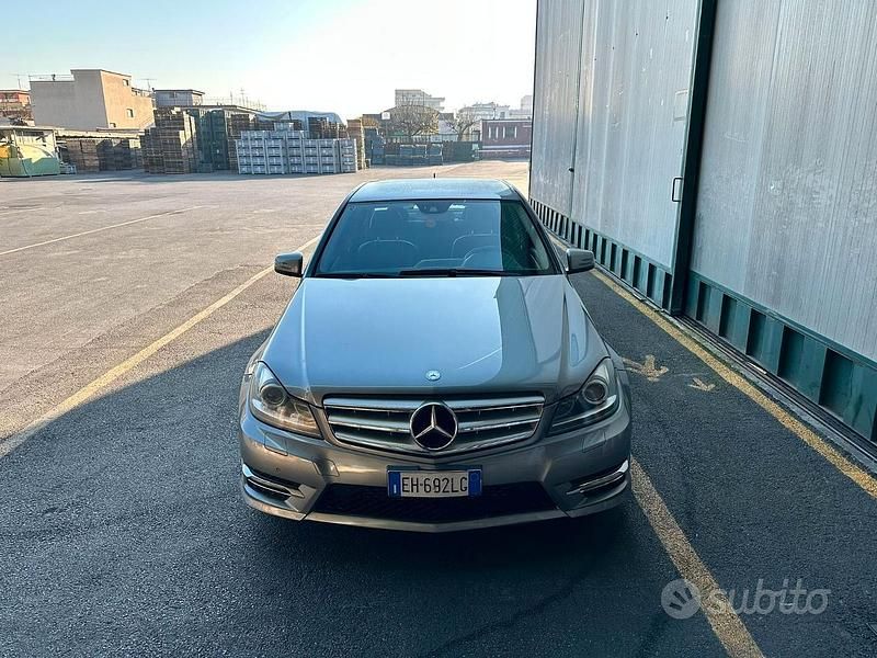 Begagnad Mercedes C220 Avantgarde 170 HK (125 kW) 2011 Grå Sedan