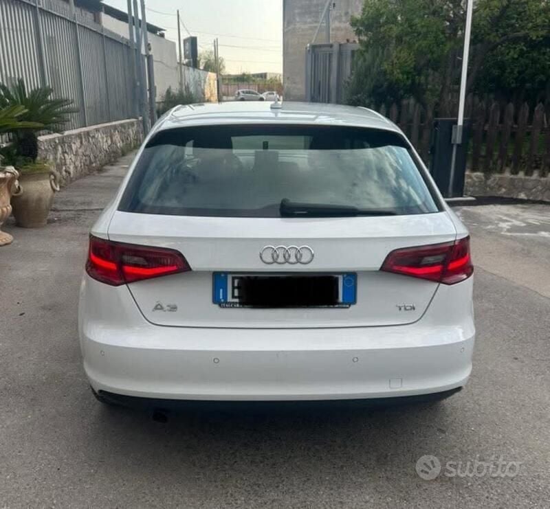 Usata Audi A3 Sportback 110 CV (80 kW) 2015 Bianco Utilitaria