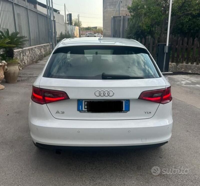 Usata Audi A3 Sportback 110 CV (80 kW) 2015 Bianco Utilitaria
