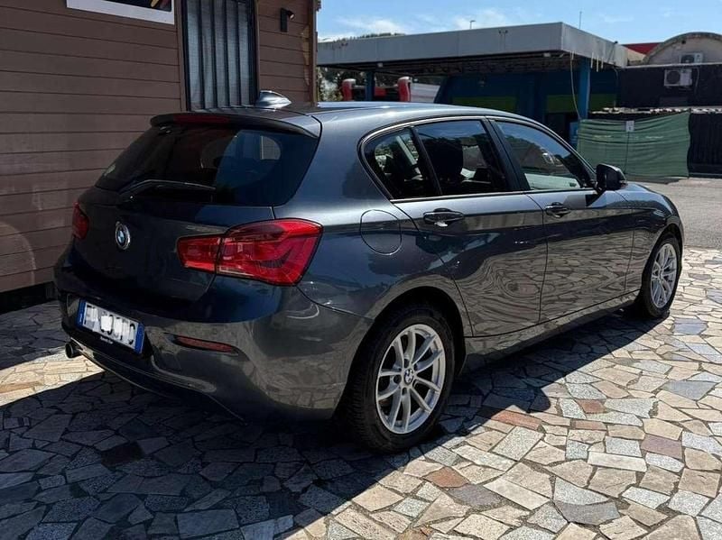 Usata BMW 114 95 CV (69 kW) 2019 Grigio Utilitaria