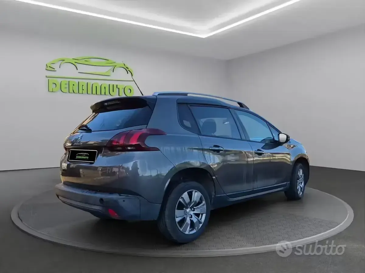 Usata Peugeot 2008 Allure 120 CV (88 kW) 2019 Grigio SUV