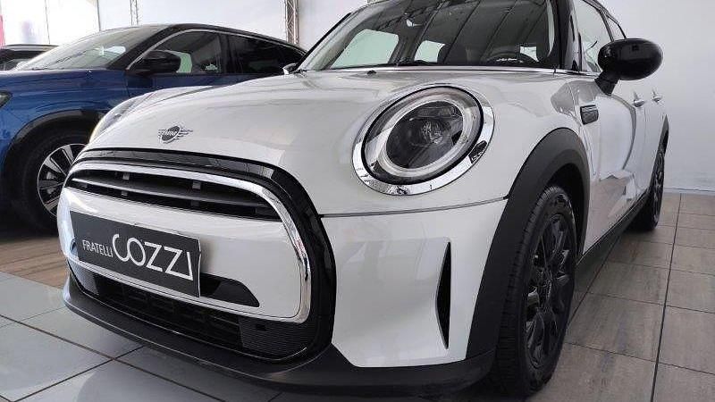 Usata Mini Cooper Classic 136 CV (100 kW) 2022 Argento Utilitaria