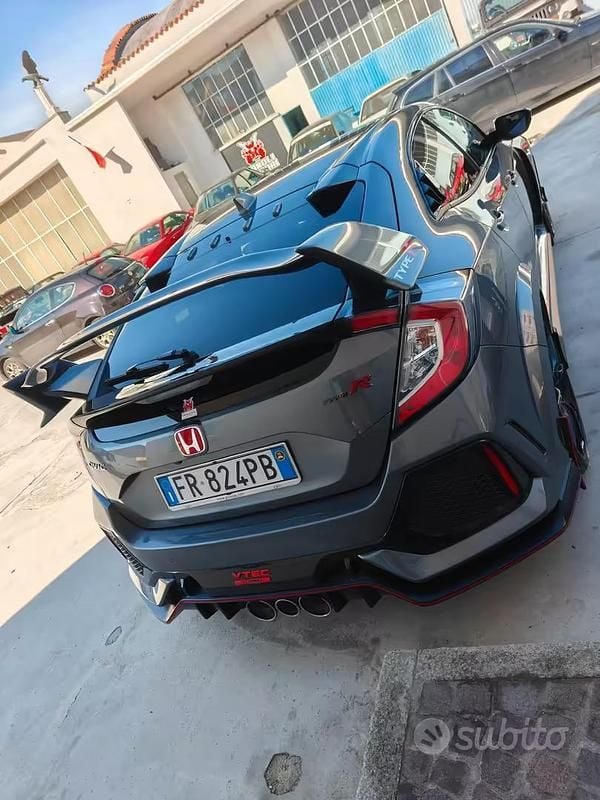 Usata Honda Civic Type R 320 CV (235 kW) 2018 Grigio Berlina