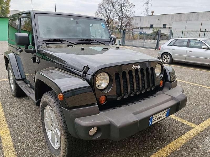 Usata Jeep Wrangler Unlimited Sahara 200 CV (147 kW) 2011 SUV