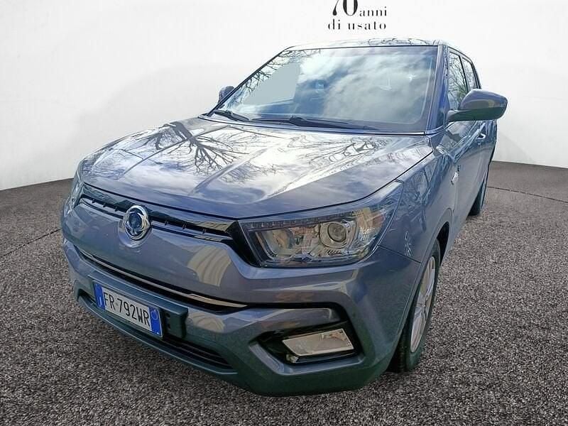 Usata Ssangyong (KGM) Tivoli 116 CV (85 kW) 2018 Grigia SUV