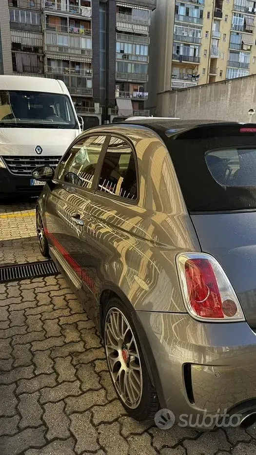 Usata Abarth 500C Custom 135 CV (99 kW) 2015 Grigio Cabrio