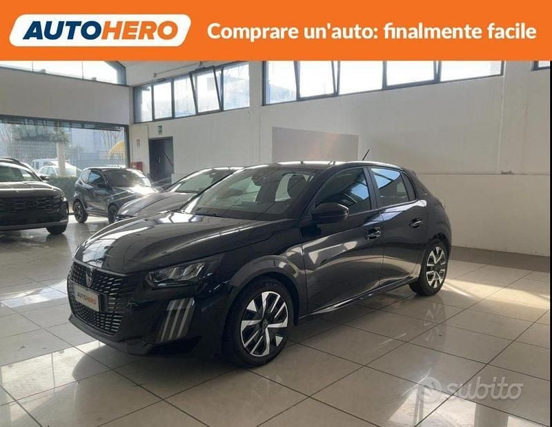 Usata Peugeot 208 Active 75 CV (55 kW) 2024 Nero Utilitaria