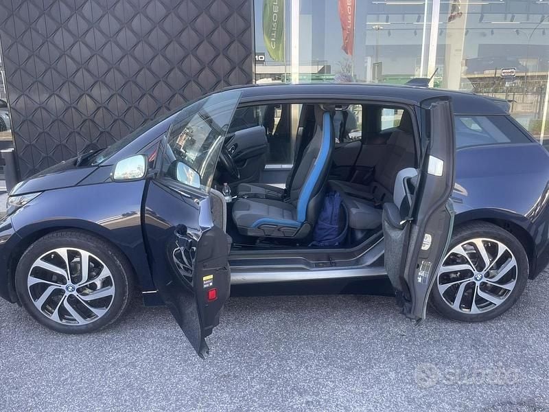 Usata BMW i3 135 kW (184 CV) 2022 Blu Utilitaria