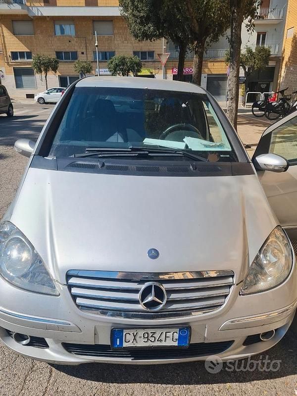 Usata Mercedes A180 140 CV (102 kW) 2005 Grigio Berlina