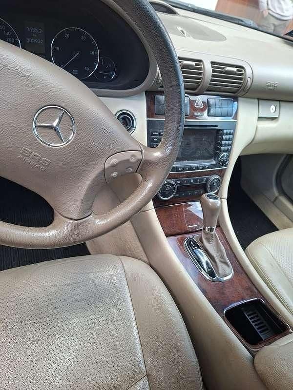 Usata Mercedes C220 Elegance 150 CV (110 kW) 2006 Nero Station wagon