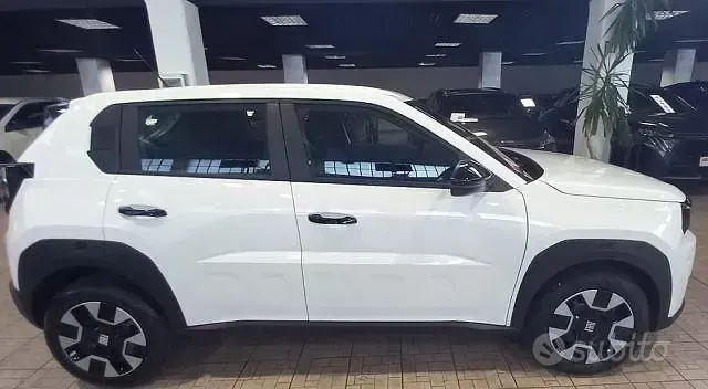 Nuova Fiat Grande Panda Icon 101 CV (74 kW) 2026 Bianco Utilitaria