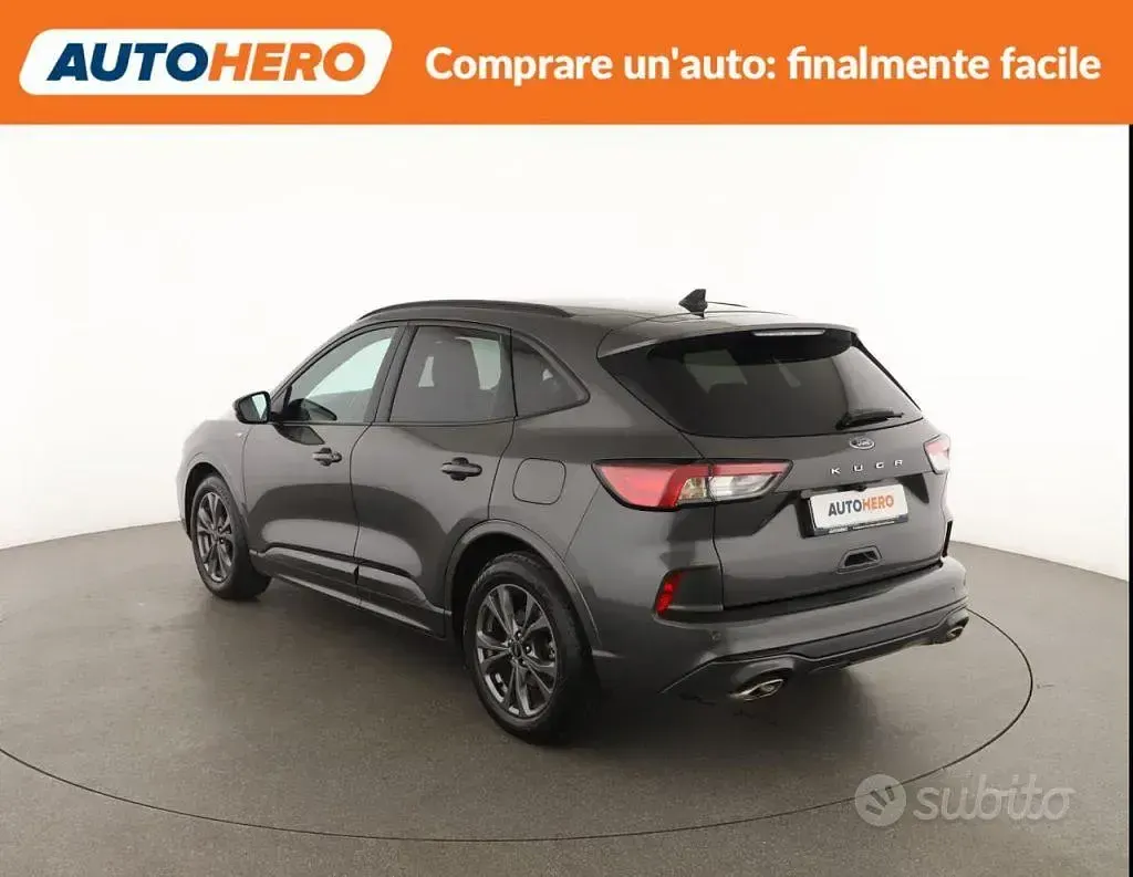Usata Ford Kuga 120 CV (88 kW) 2022 Grigio SUV