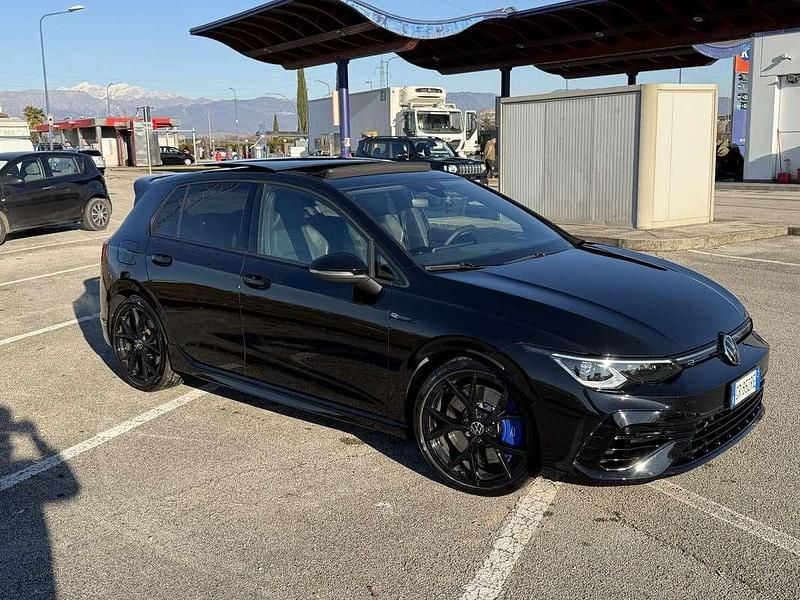 Usata VW Golf VIII R 333 CV (244 kW) 2023