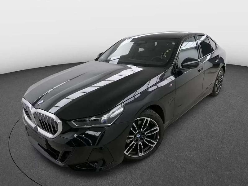 Usata BMW 520 M Sport 197 CV (144 kW) 2025 Nero zaffiro Berlina