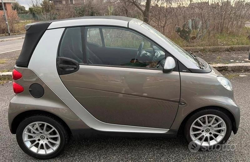 Usata 2008 Smart ForTwo Cabrio Cabrio | 5999 € (Cara) - Immagine 1/4