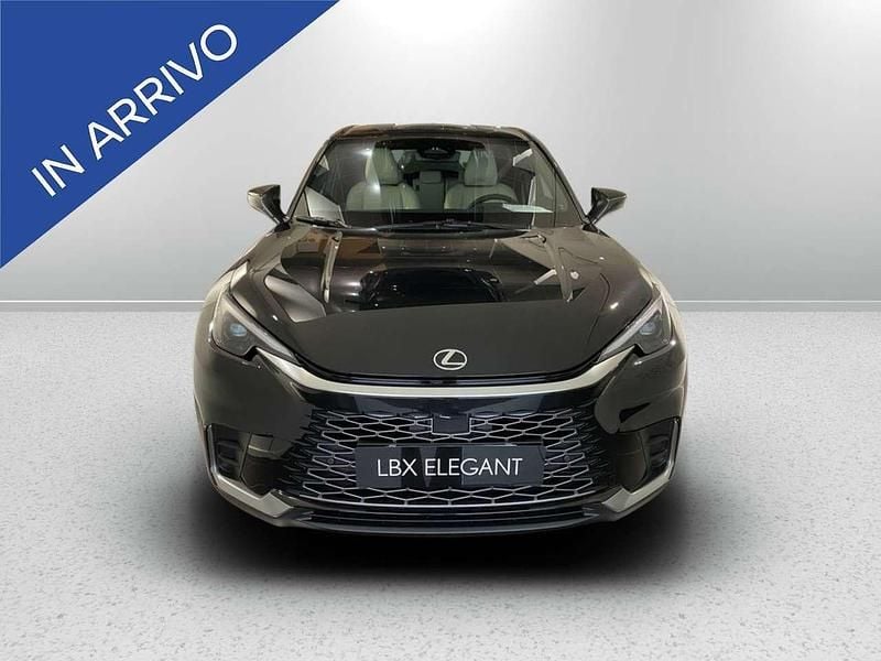 Nuova Lexus LBX 136 CV (100 kW) 2025 Nero SUV
