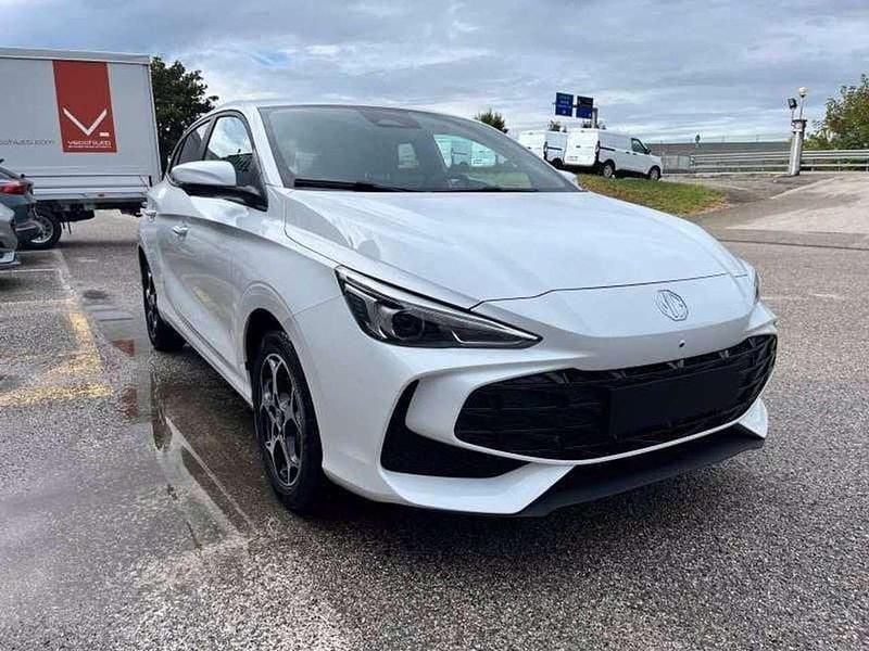 Nuova MG MG3 Luxury 194 CV (142 kW) 2026 Bianco Utilitaria