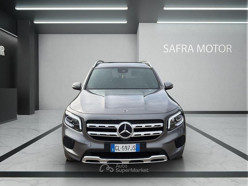 Usata Mercedes GLB200 150 CV (110 kW) 2023 Grigio SUV