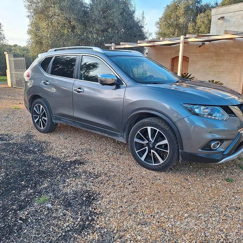 Usata Nissan X-Trail 130 CV (95 kW) 2015 Grigio SUV