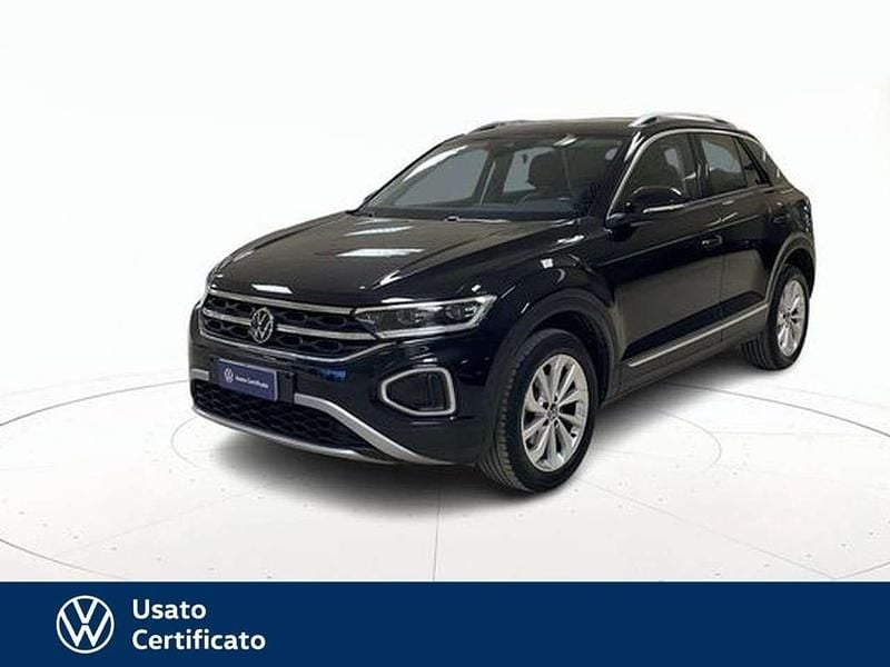 Usata VW T-Roc Style 150 CV (110 kW) 2023 Nero / pastello SUV