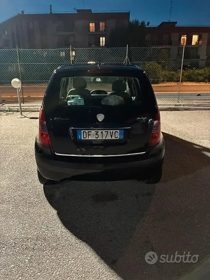 Usata Lancia Musa 69 CV (50 kW) 2007 Nero Monovolume