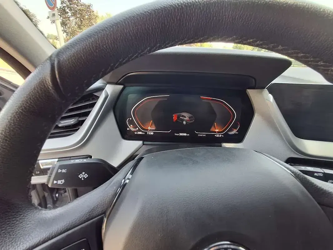 Usata BMW 118 136 CV (100 kW) 2022 Grigio Utilitaria