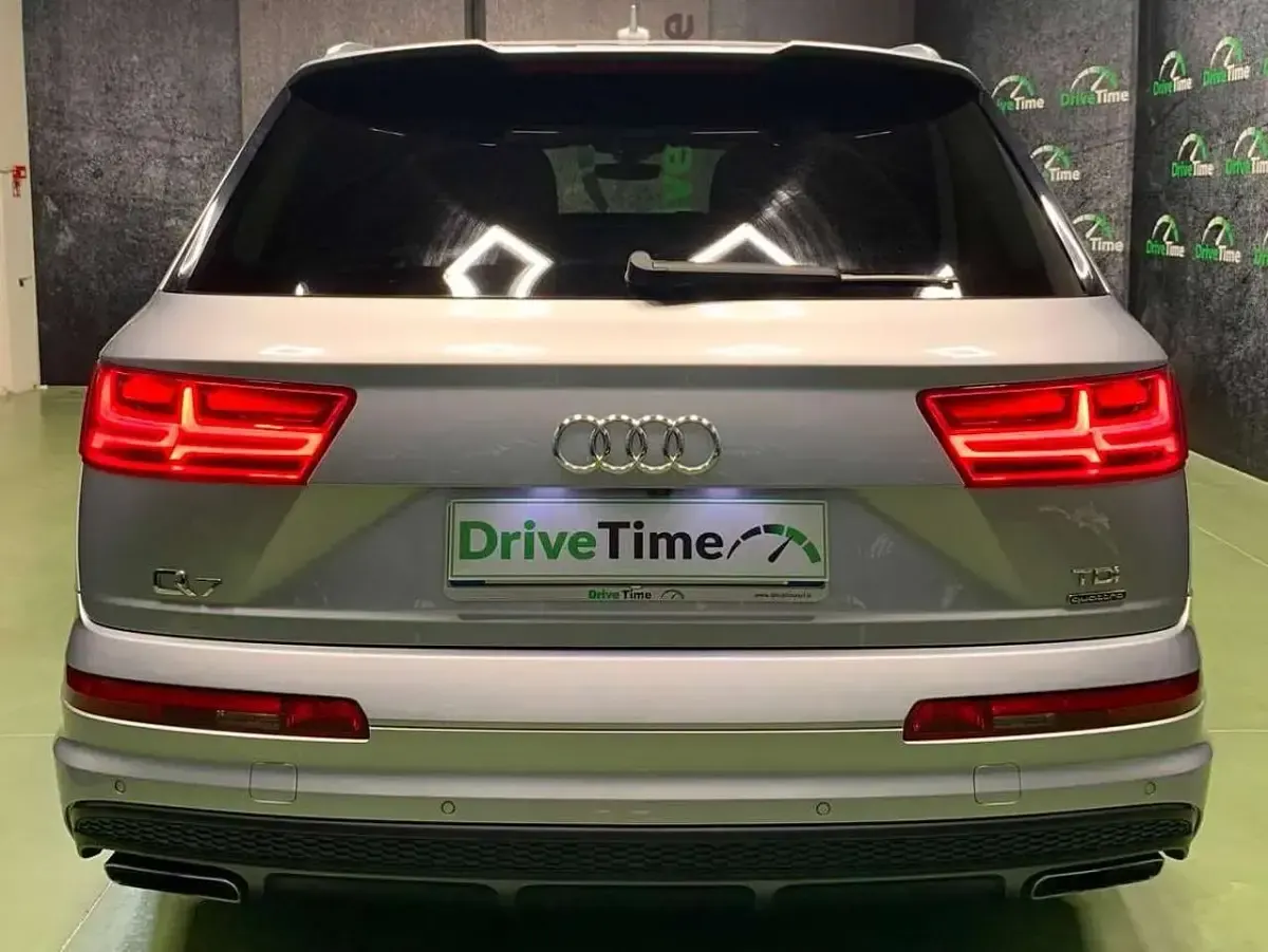 Usata Audi Q7 Business Plus 272 CV (200 kW) 2015 Argento SUV